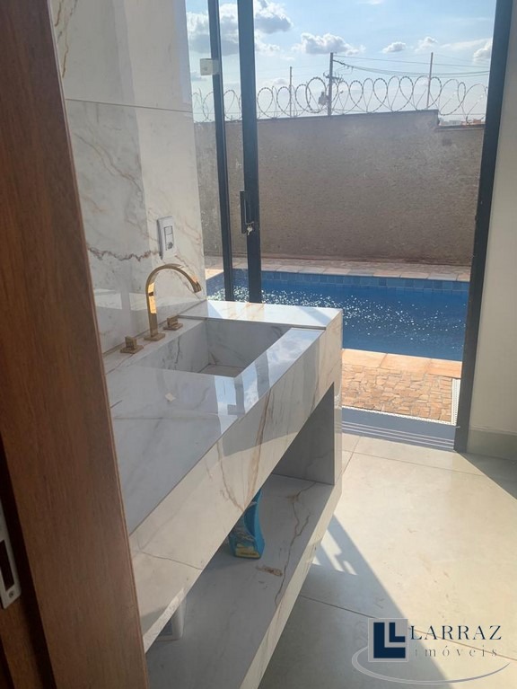 Casa, 3 quartos, 295 m² - Foto 15