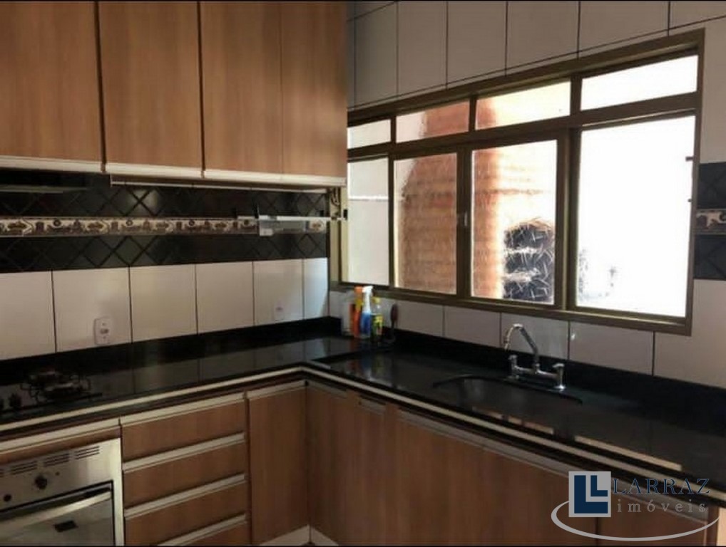 Casa, 2 quartos, 140 m² - Foto 1