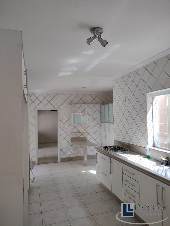 Casa, 3 quartos, 220 m² - Foto 7