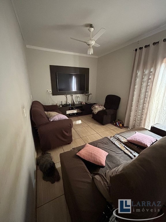 Casa, 3 quartos, 132 m² - Foto 1