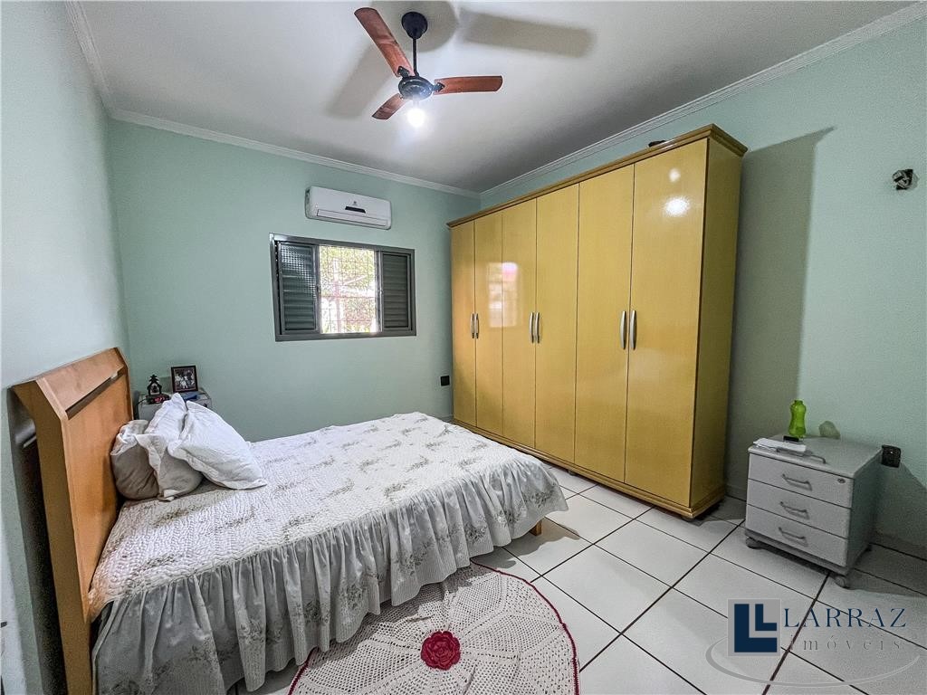 Casa, 3 quartos, 236 m² - Foto 7