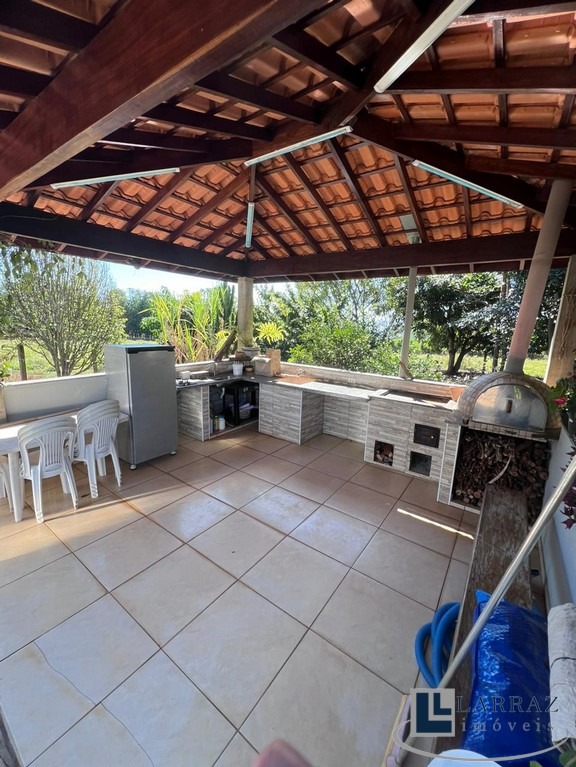 Chácara, 3 quartos, 2000 m² - Foto 1