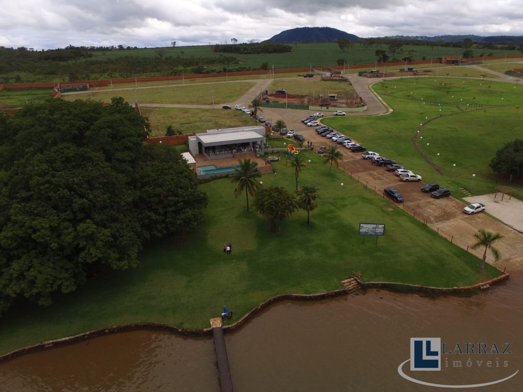 Loteamento e Condomínio, 400 m² - Foto 1