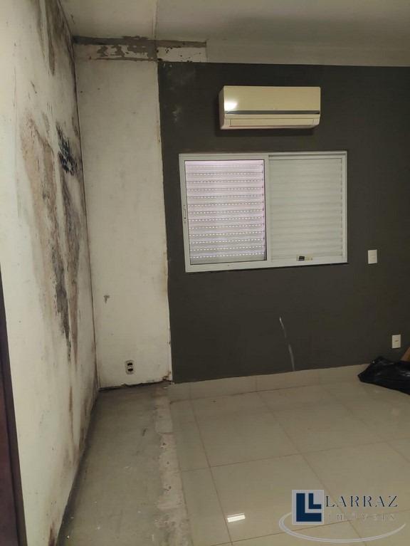 Casa, 4 quartos, 340 m² - Foto 22