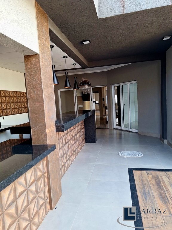 Casa, 4 quartos, 260 m² - Foto 1