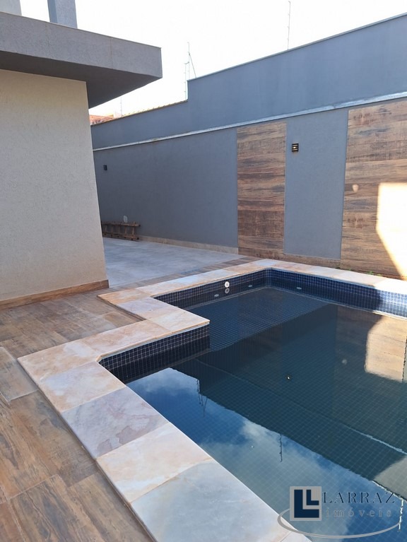 Casa, 4 quartos, 260 m² - Foto 2