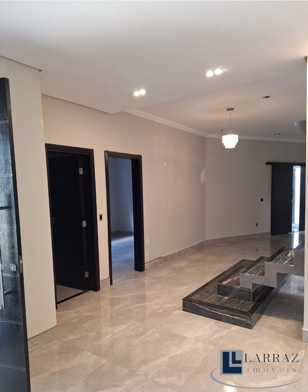 Casa, 4 quartos, 260 m² - Foto 4