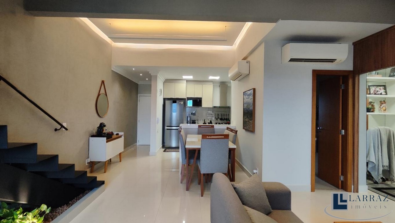 Cobertura, 3 quartos, 210 m² - Foto 1