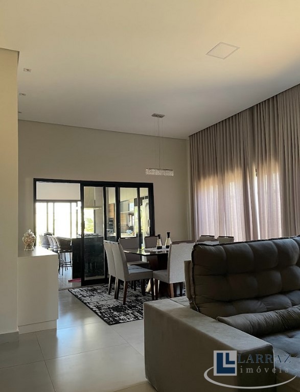Casa, 3 quartos, 193 m² - Foto 3