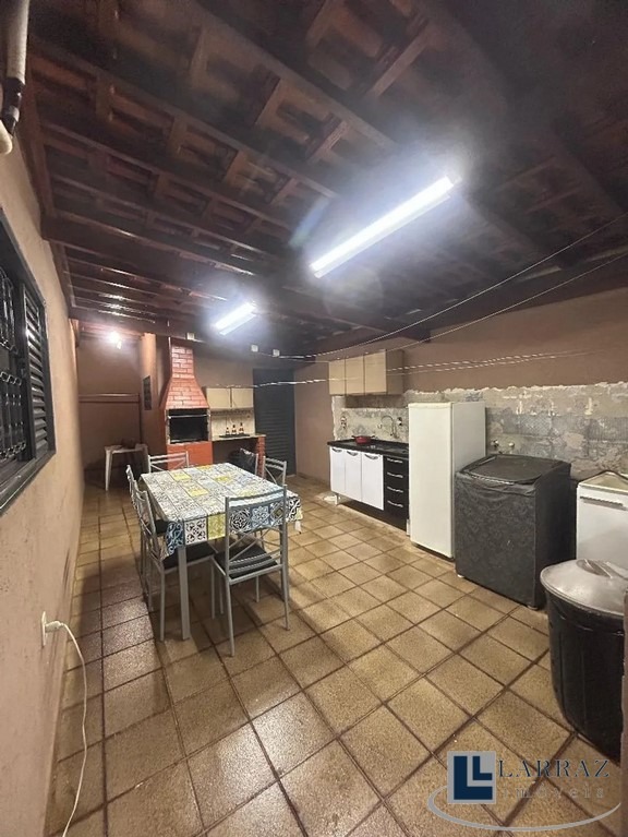 Casa, 3 quartos, 165 m² - Foto 2