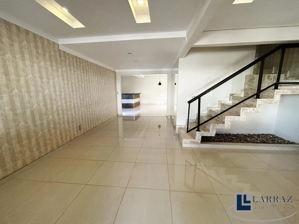 Casa, 4 quartos, 175 m² - Foto 3