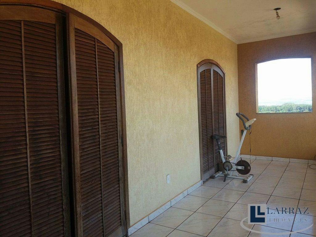 Casa, 3 quartos, 251 m² - Foto 7