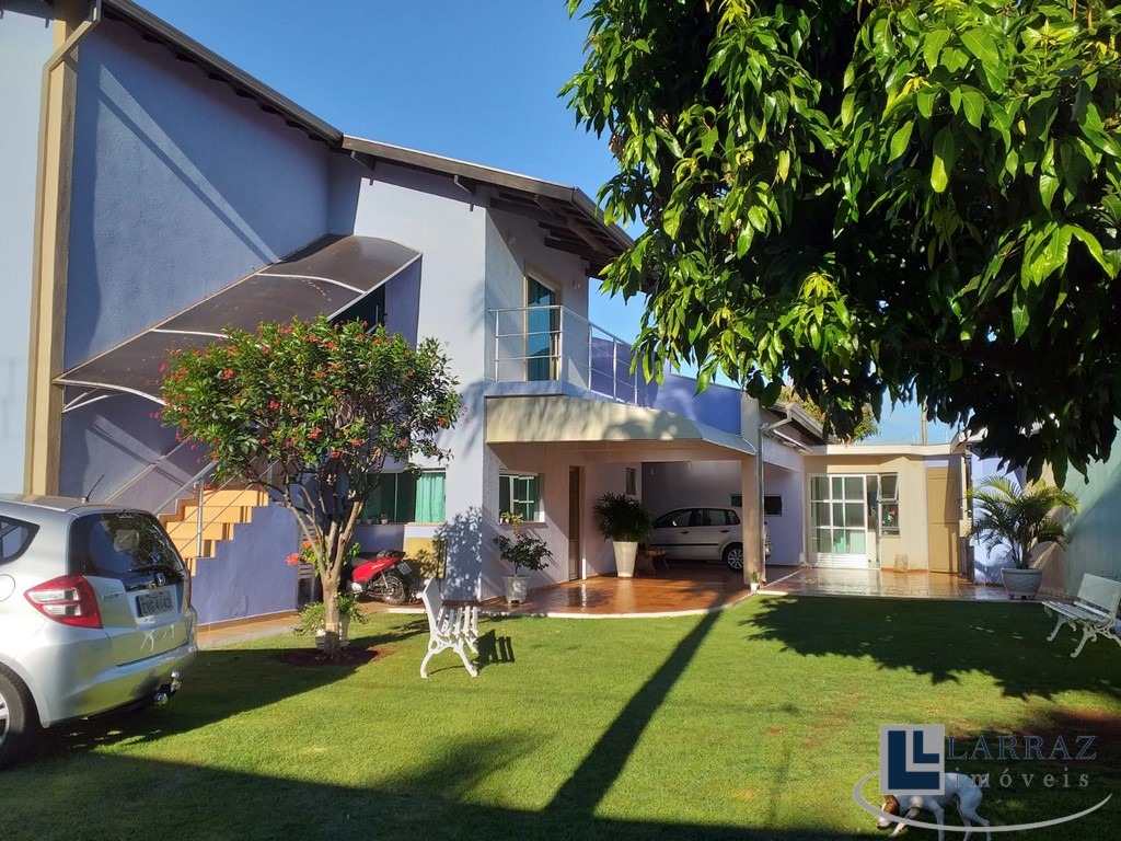 Casa, 5 quartos, 255 m² - Foto 2