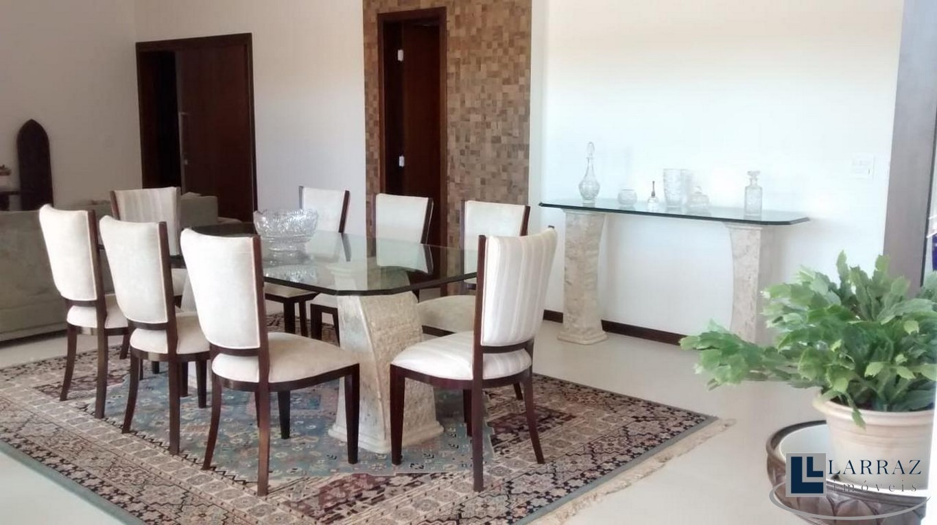 Casa, 4 quartos, 249 m² - Foto 2