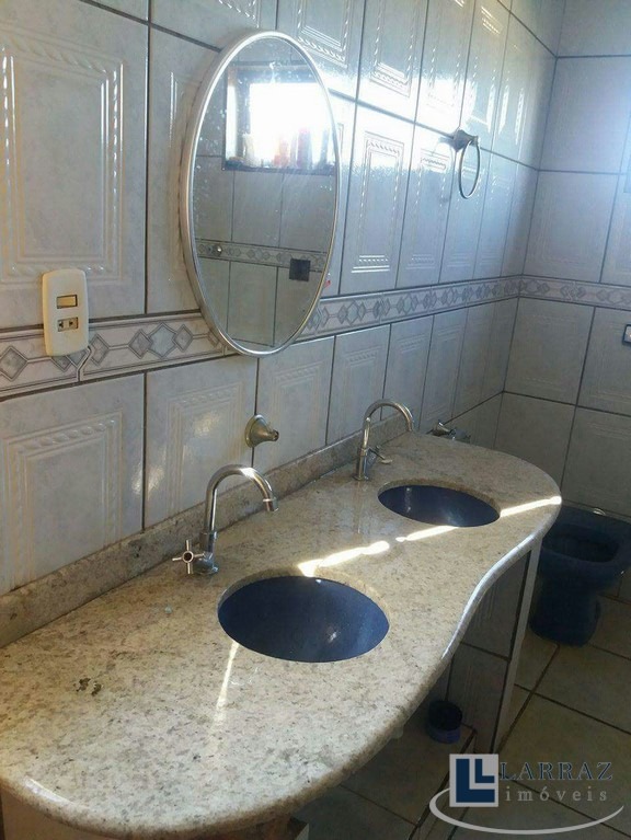 Casa, 3 quartos, 251 m² - Foto 16