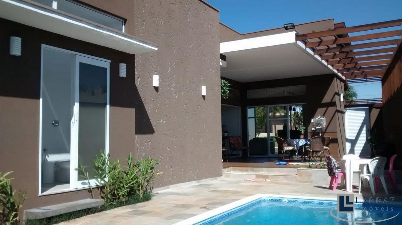 Casa, 4 quartos, 249 m² - Foto 1