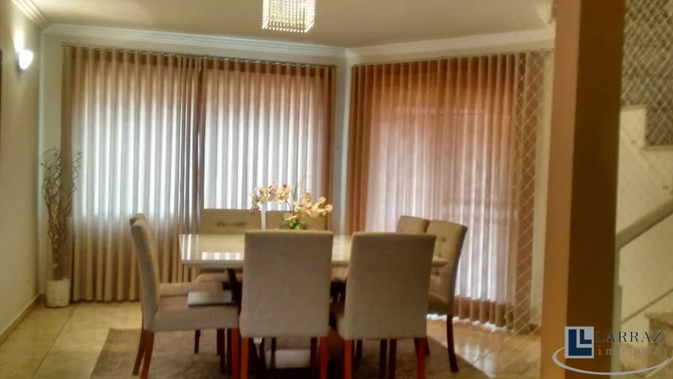 Casa, 3 quartos, 263 m² - Foto 7