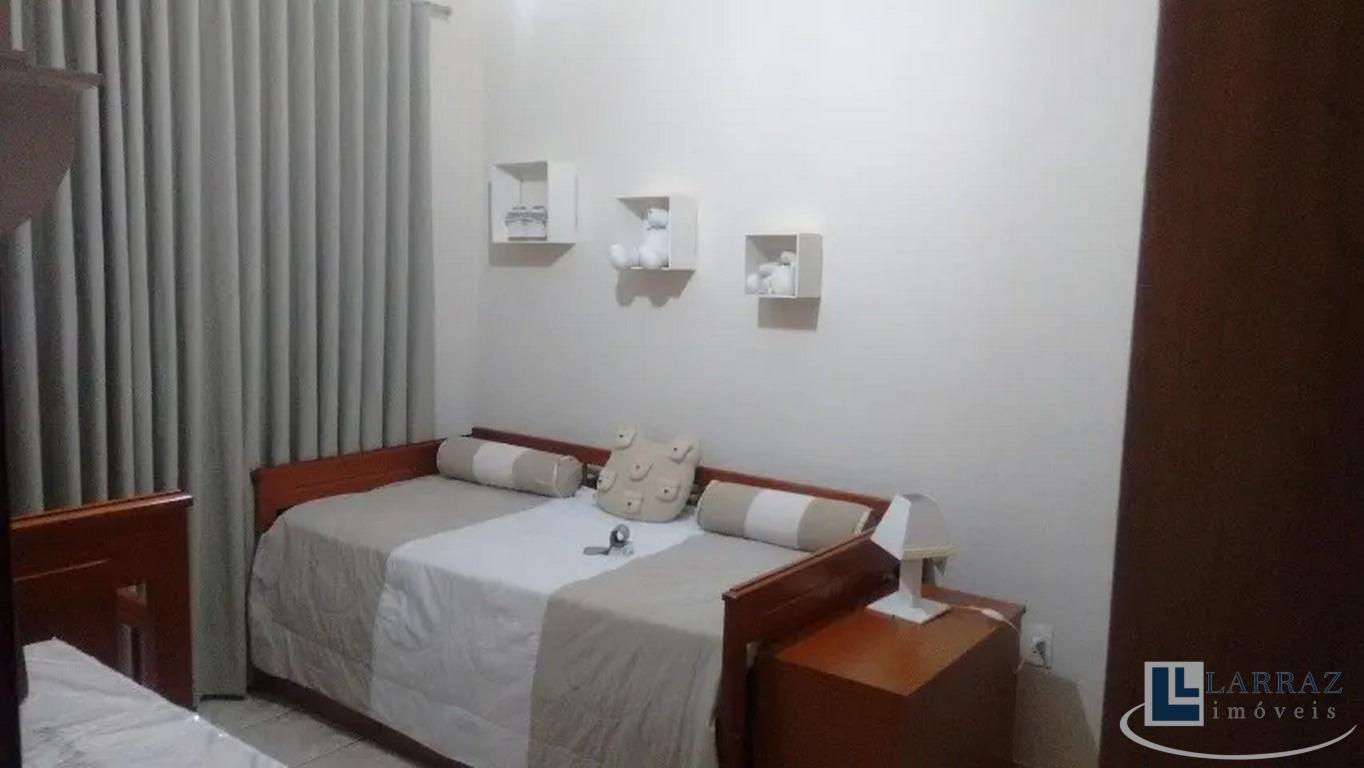 Casa, 3 quartos, 263 m² - Foto 18