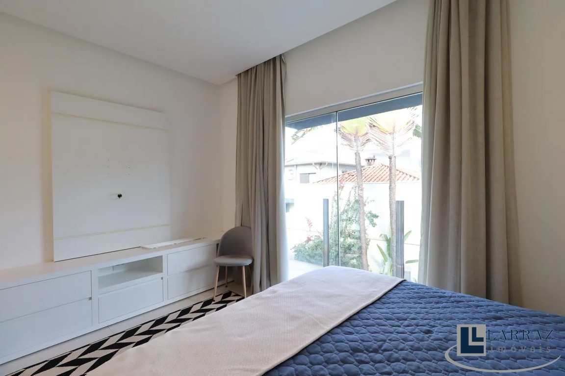 Casa, 4 quartos, 334 m² - Foto 28