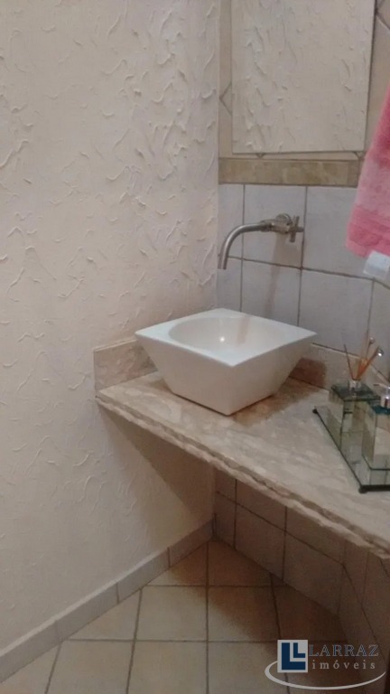 Casa, 3 quartos, 263 m² - Foto 17