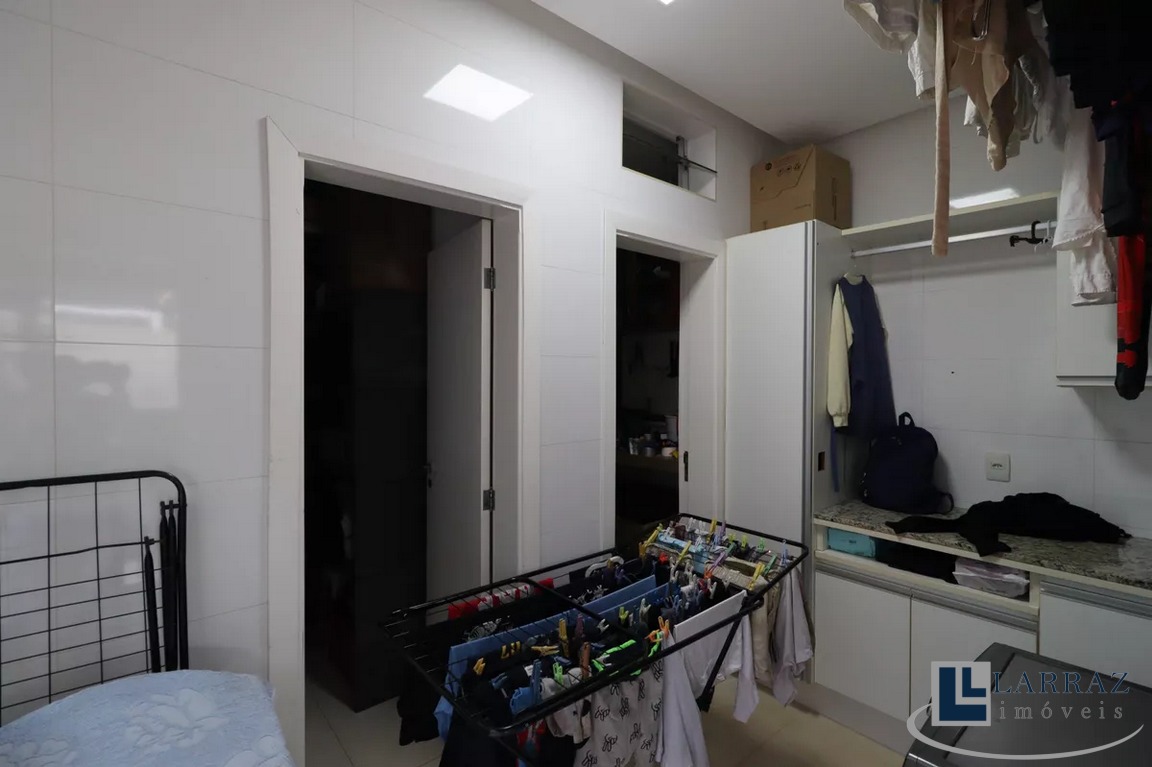Casa, 4 quartos, 334 m² - Foto 23