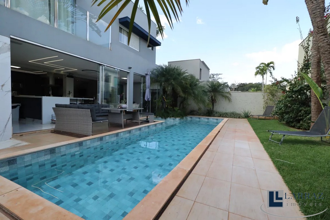 Casa, 4 quartos, 334 m² - Foto 3