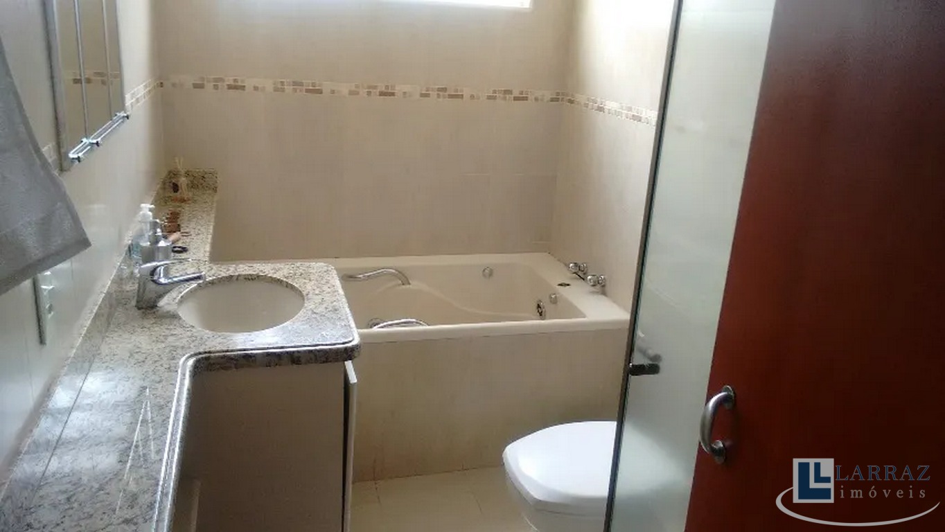 Casa, 3 quartos, 263 m² - Foto 10