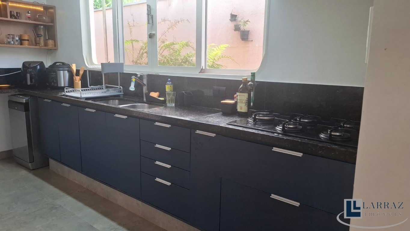 Casa, 3 quartos, 325 m² - Foto 26