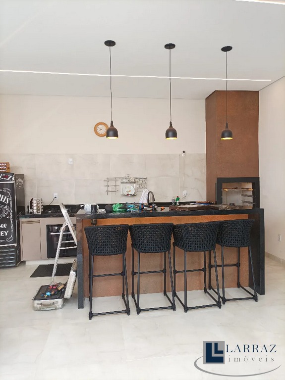 Casa, 3 quartos, 263 m² - Foto 2