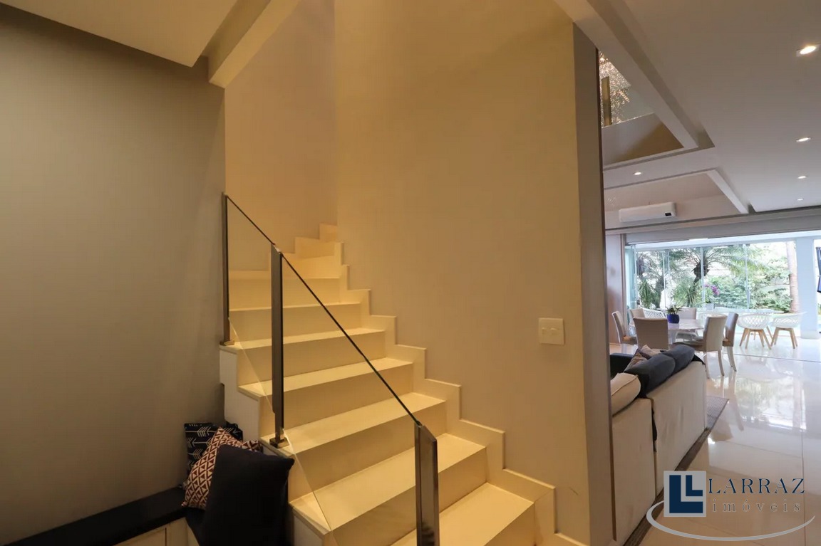 Casa, 4 quartos, 334 m² - Foto 8