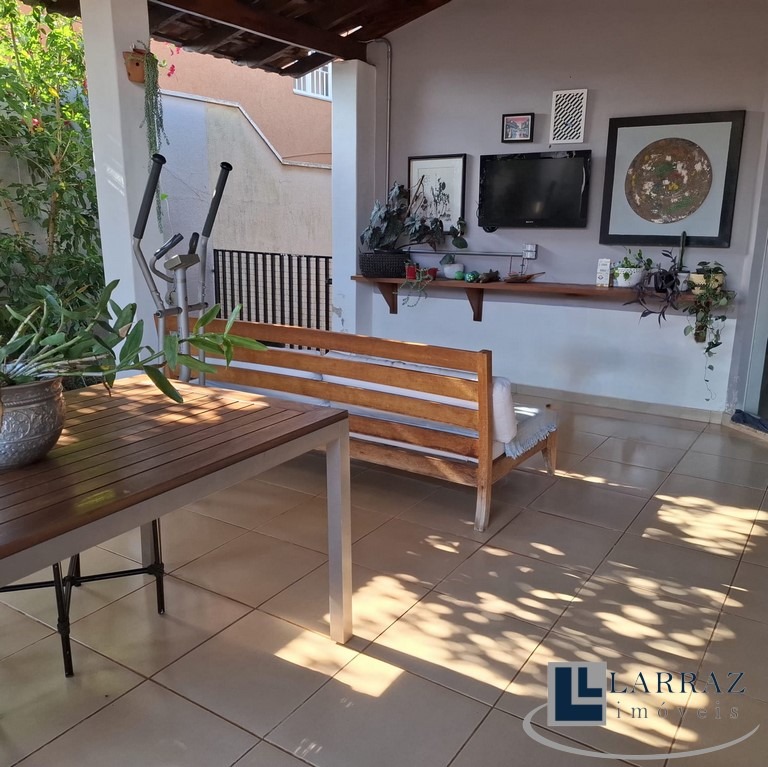 Casa, 3 quartos, 325 m² - Foto 5