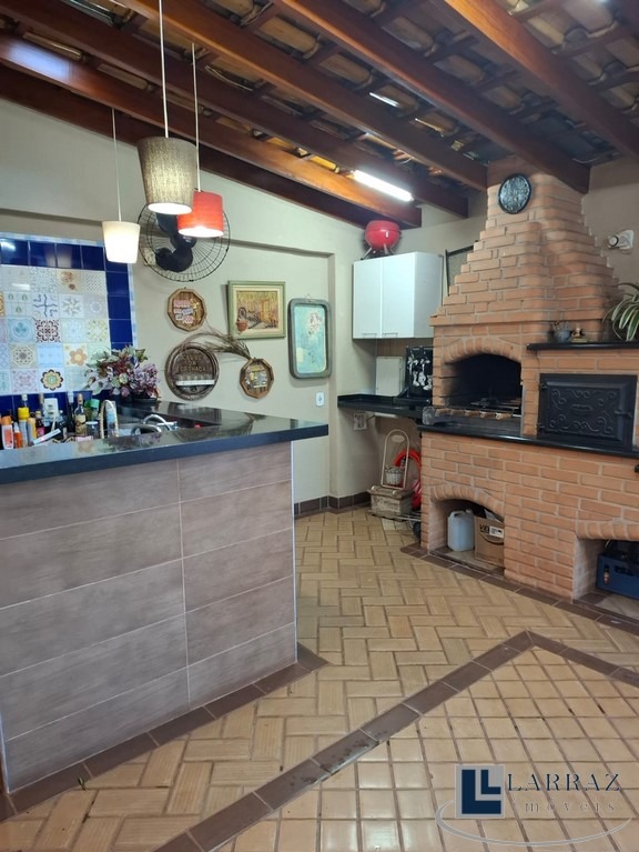 Casa, 3 quartos, 260 m² - Foto 2