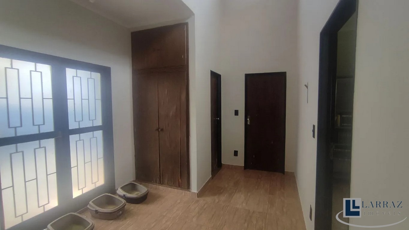 Casa, 5 quartos, 325 m² - Foto 4