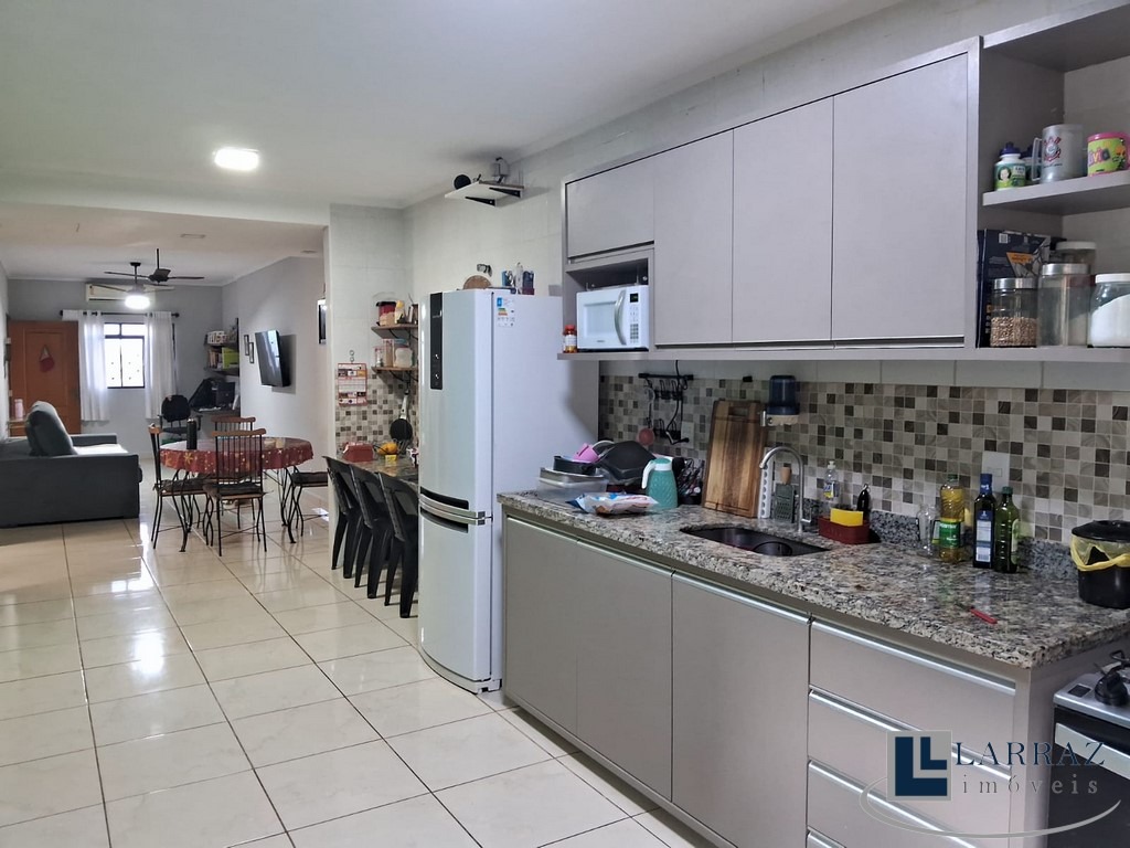 Casa, 2 quartos, 143 m² - Foto 1