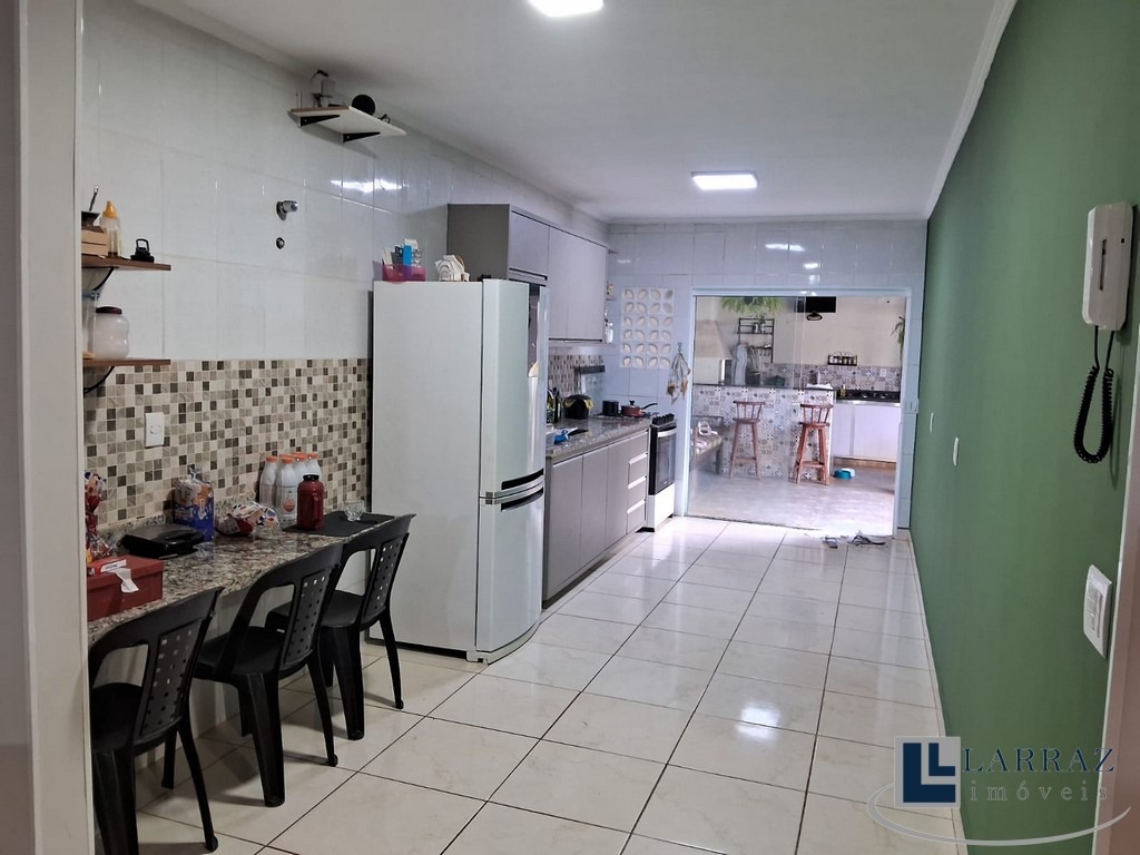 Casa, 2 quartos, 143 m² - Foto 2