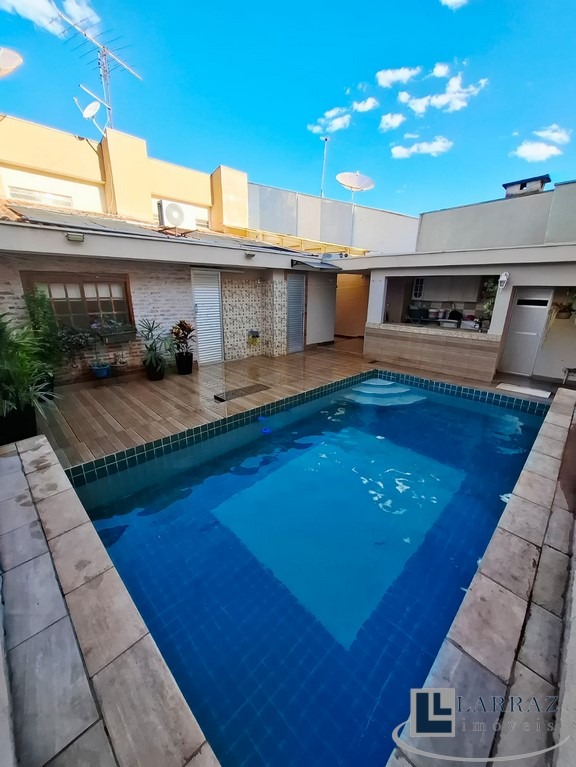 Casa, 3 quartos, 260 m² - Foto 1