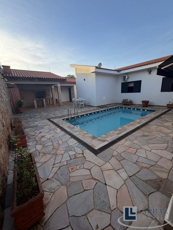 Casa, 3 quartos, 260 m² - Foto 2