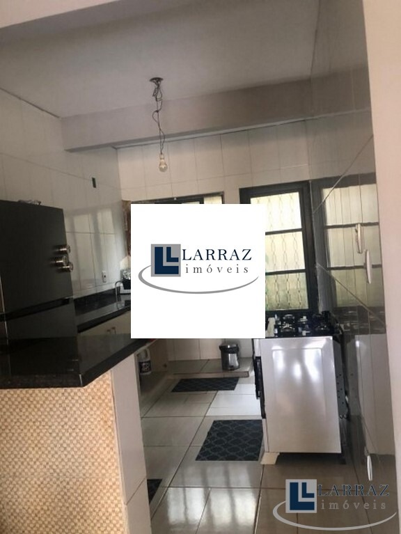 Casa, 4 quartos, 150 m² - Foto 1