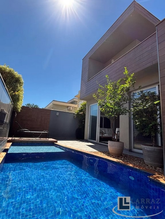 Casa, 3 quartos, 280 m² - Foto 1