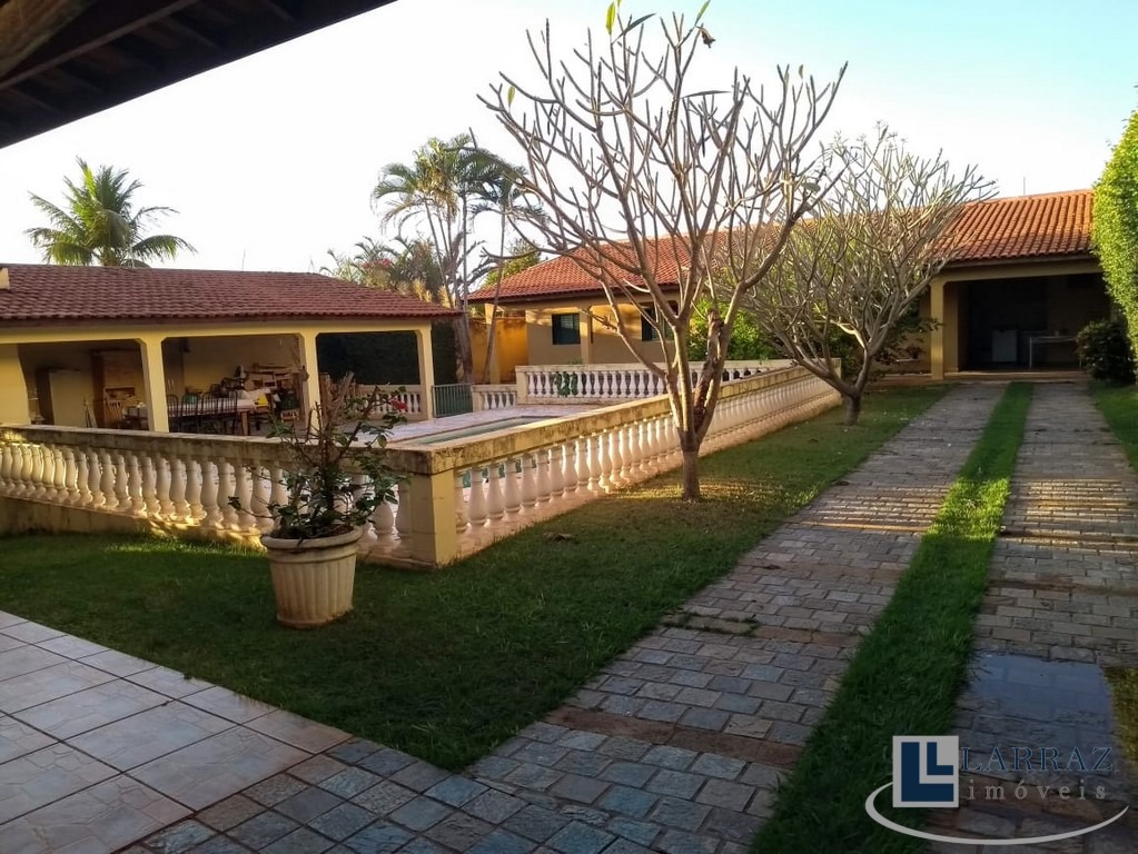 Casa, 3 quartos, 397 m² - Foto 1