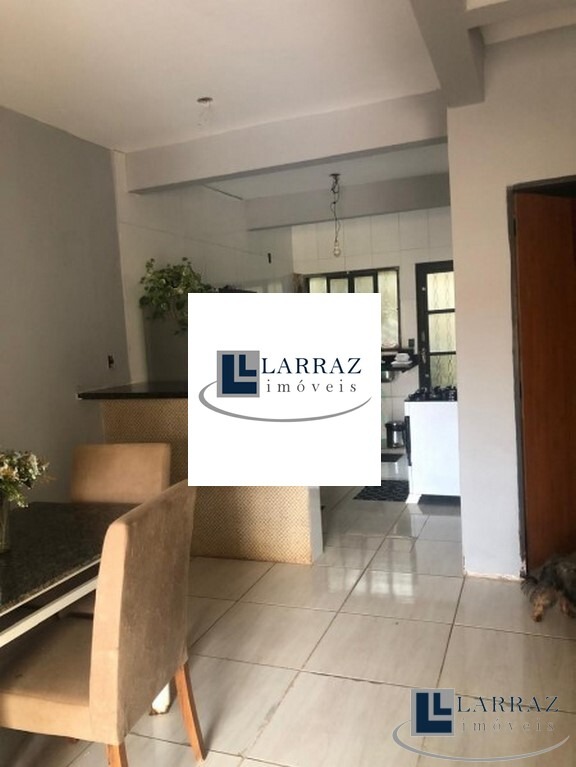 Casa, 4 quartos, 150 m² - Foto 2