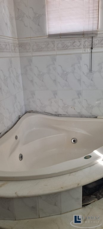 Casa, 4 quartos, 353 m² - Foto 38