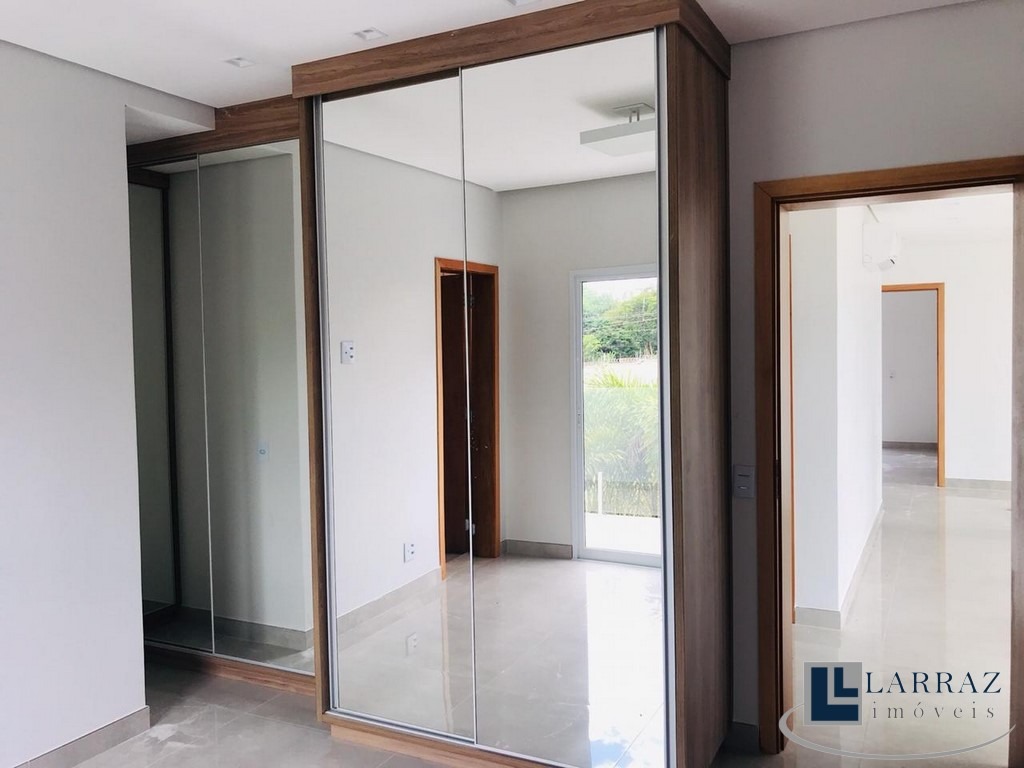 Casa, 3 quartos, 284 m² - Foto 107