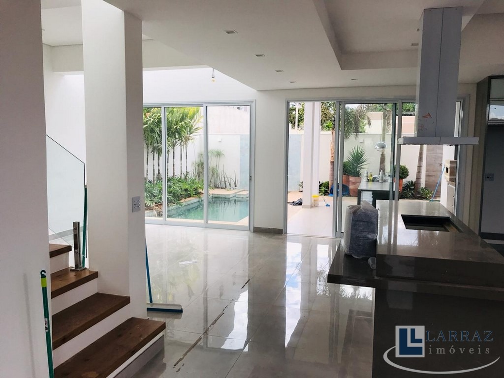 Casa, 3 quartos, 284 m² - Foto 28
