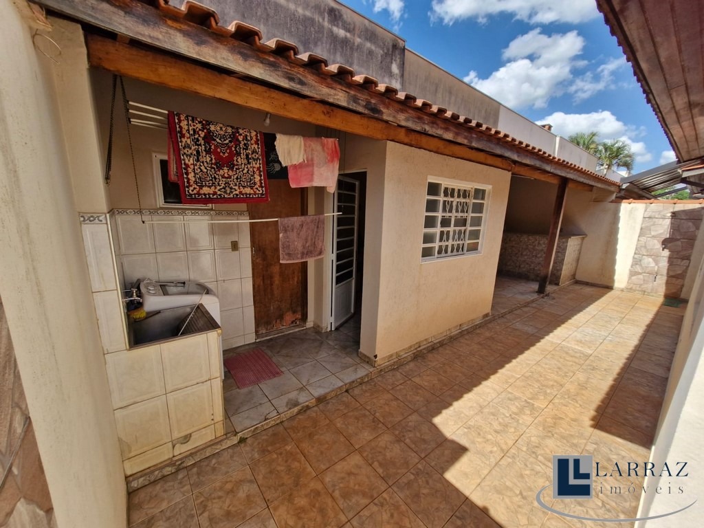 Casa, 3 quartos, 129 m² - Foto 2
