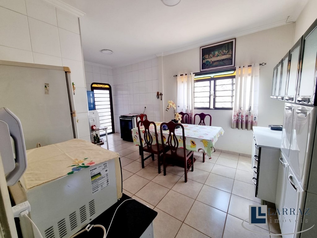 Casa, 3 quartos, 165 m² - Foto 1