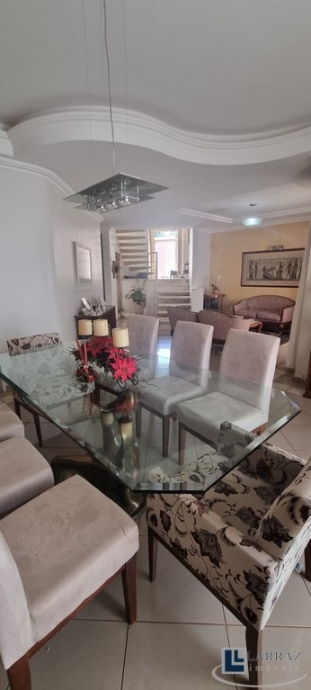 Casa, 4 quartos, 353 m² - Foto 4