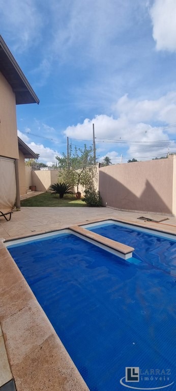 Casa, 4 quartos, 353 m² - Foto 2