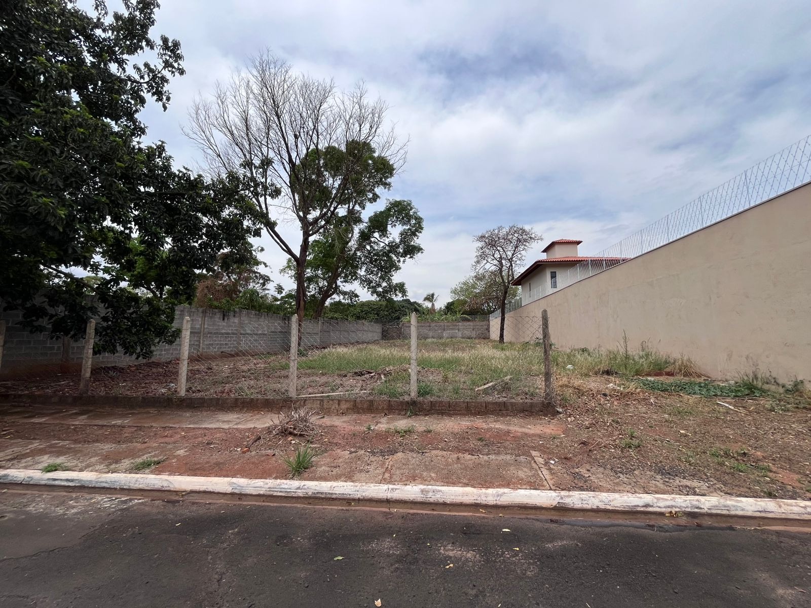 Terreno, 1000 m² - Foto 1