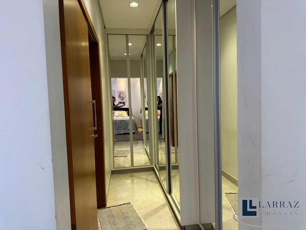 Casa, 3 quartos, 284 m² - Foto 62
